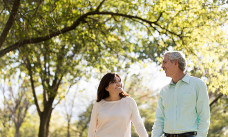 Photo of older couple for brokerage page
