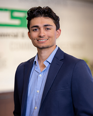 Zach Schuch headshot