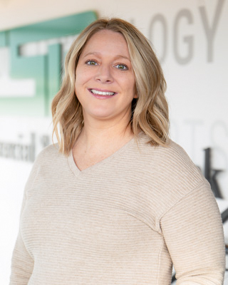 Erin Crilow headshot