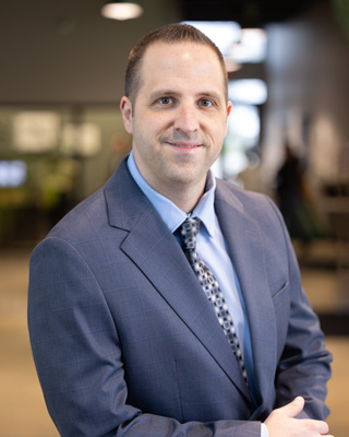 Clay Sinnett headshot