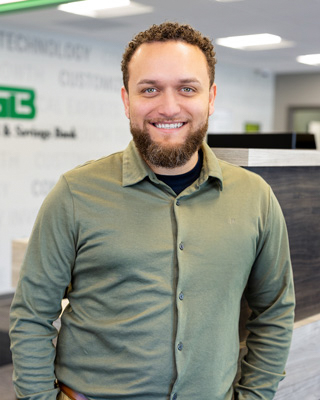 Daniel Bias headshot